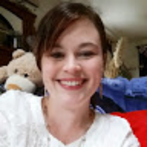 Meet your Posher, Danielle - Picture 1 of 1